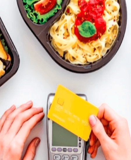 Hayaller ve hayatlar yemek kartlarında karşı karşıya